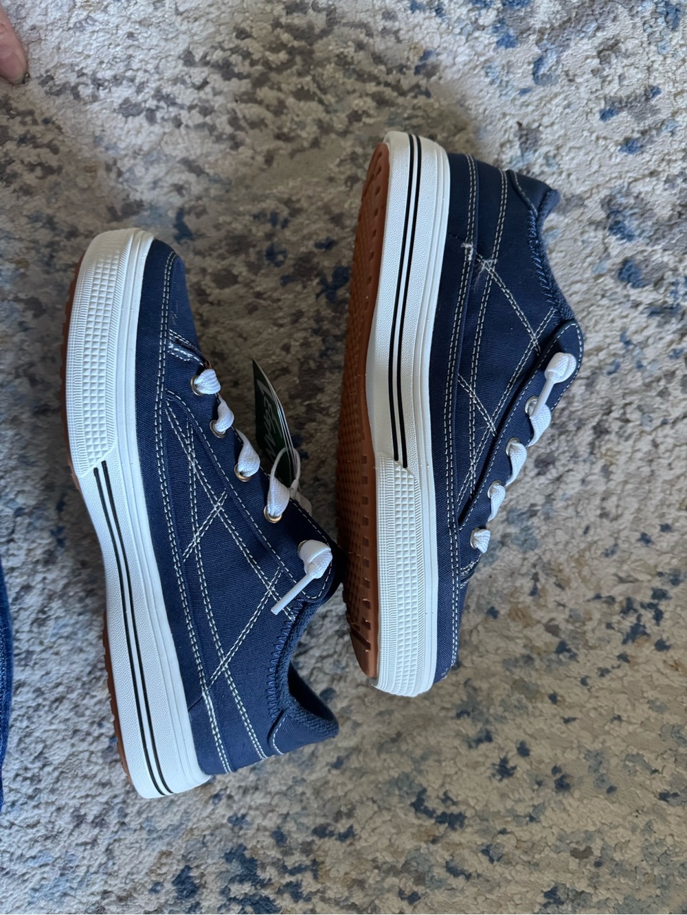 Women's Arch Fit Arcade Arcata Canvas Sneaker, NWT!! - Picture 10 of 11